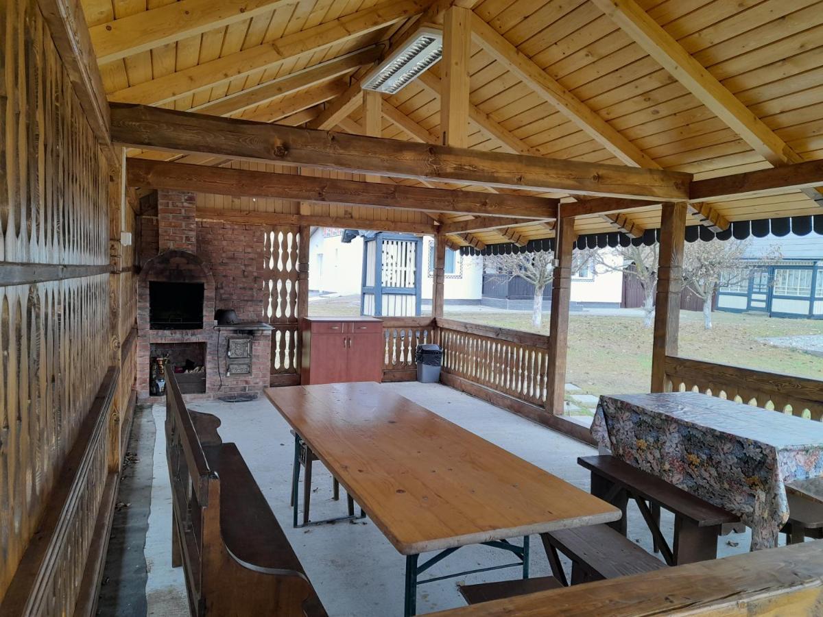 Casa Dumitru Si Elena Ciocanesti Bucovina Buitenkant foto